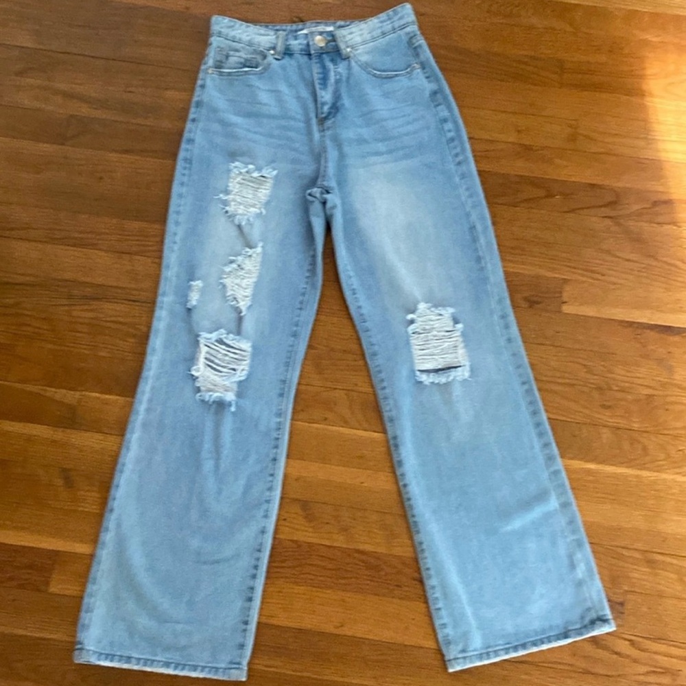 Catch Stitch 90's Vibe Wide Leg High-Rise Distressed Jeans Size 5/27 NWT